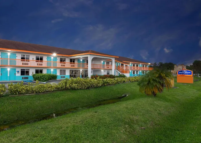 Howard Johnson By Wyndham Vero Beach/I-95